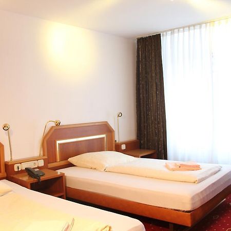 Wali'S Hotel Bielefeld Eksteriør bilde
