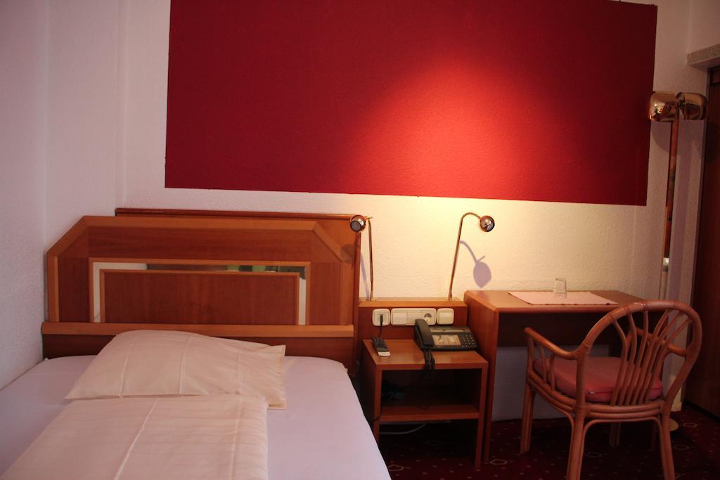 Wali'S Hotel Bielefeld Rom bilde